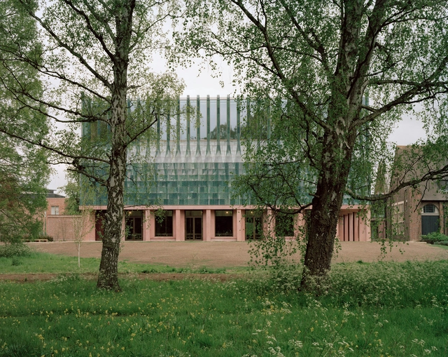 Homerton College Dining Hall / Feilden Fowles - Exterior Photography, Dining Hall, Garden, Facade