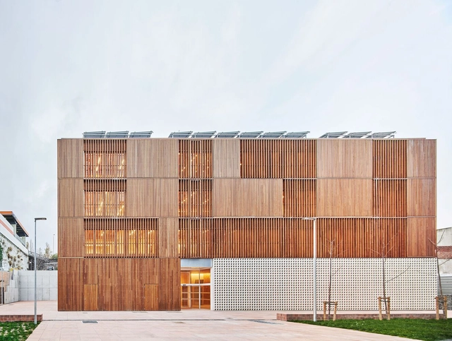 Centro de vida comunitaria en Trinitat Vella / Haz arquitectura - Fotografía exterior, Sustentabilidad, Fachada