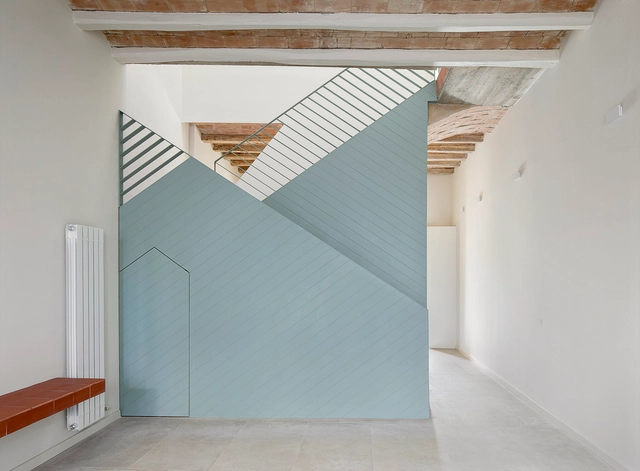 Renovation of a House in La Garriga / MIRAG Arquitectura i Gestió - Interior Photography, Houses, Stairs, Facade, Handrail, Door, Beam, Bench