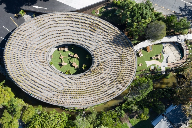 鸮鹦鹉溪幼儿学习中心 / Collingridge And Smith Architects (CASA) - 建筑图, 日托中心, 花园, 桌子, 椅子