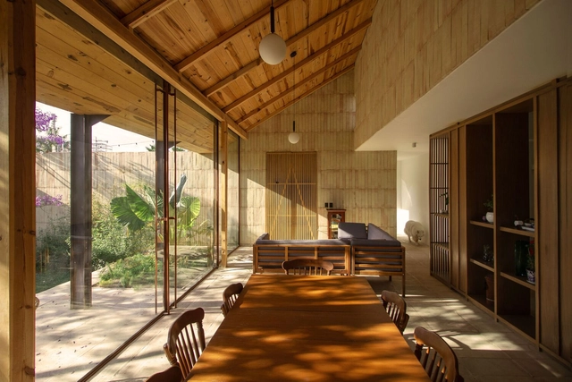 Casa Mason  / Estudio NVDS - Fotografía interior, Renovación, Puerta, Fijación Vigas, Fachada, Barandas, Bancas