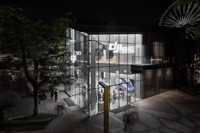 DJI Retail Store / E Studio - Exterior Photography, Store, Facade, Arch