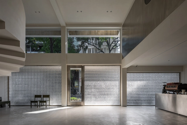 SEESON NKKN 门店 / Nhabe Scholae - 室内图, 商店