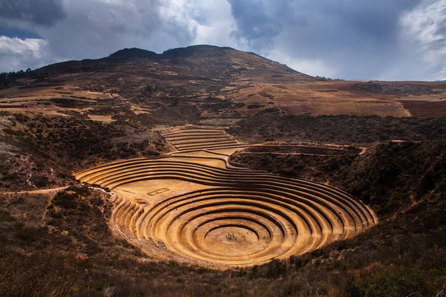 Moray, el territorio perdido en Perú: Experimentando Muyus - Imagen Principal