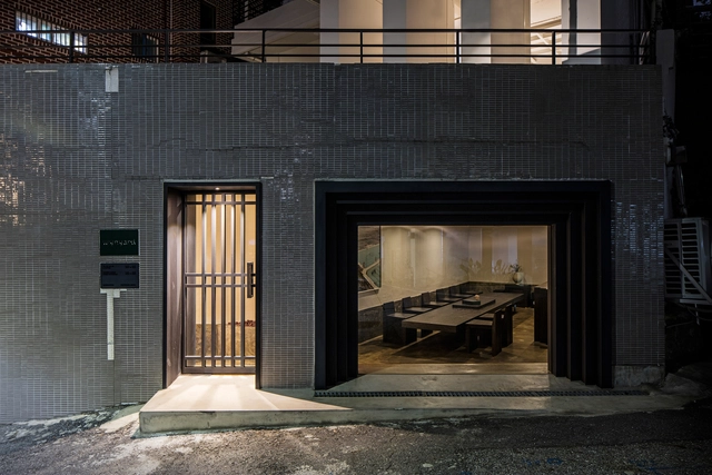 Wynyard / T-FP - Interior Photography, Coffee Shop Interiors, Door, Facade, Bench