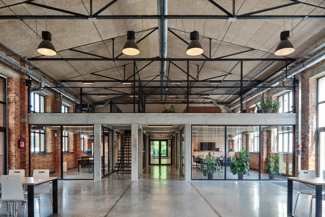 NT Industry Polish Headquarters / GIGAARCHITEKCI Artur Garbula - Interior Photography, Office Buildings, Door, Facade, Beam