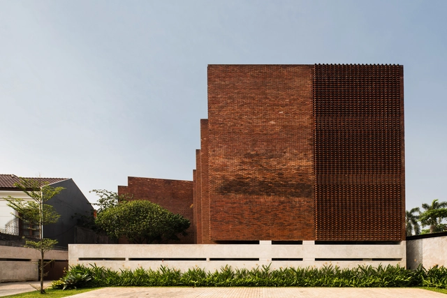 Vivienda colectiva Kos Haji Baun / FFFAAARRR - Fotografía exterior, Apartamentos, Fachada