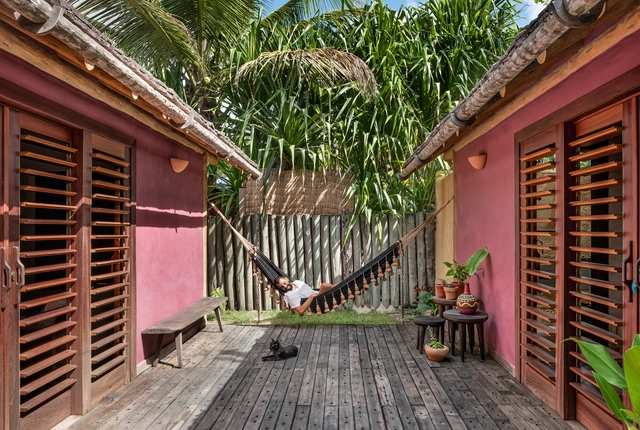 Casa Lua Nova / Vivian Hunnicutt arquitetas e associadas - Fotografia de Exterior, Casas, Terraço, Cerca, Fachada, Corrimão