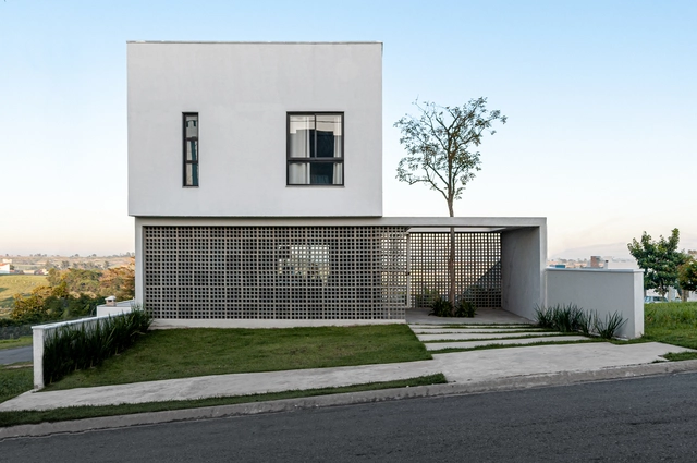 Itu House / STUDIO DLUX - Exterior Photography, Houses, Facade, Door