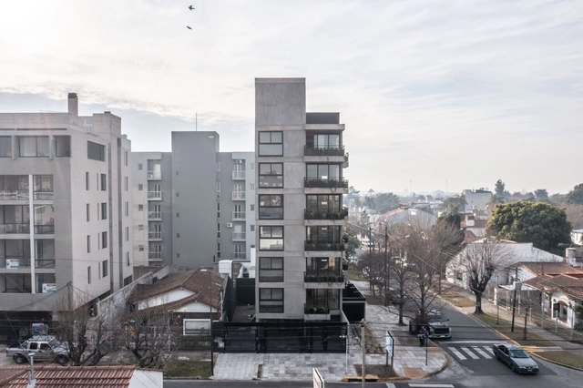 Edificio ROT Lavalle 497 / CRBN | Carbone Arquitectos - Fotografía exterior, Apartamentos, Fachada, Urbano