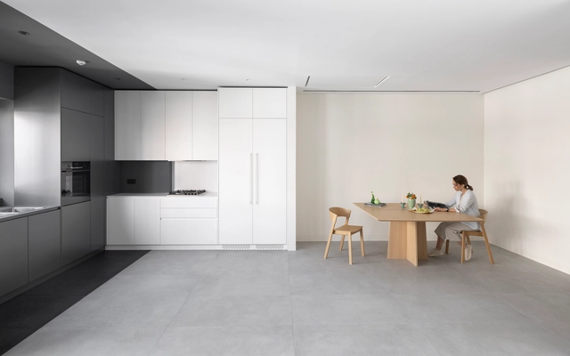Edificio residencial VOID / Studio Pousti - Fotografía interior, Apartamentos, Cocina, Fachada, Mesas, Sillas