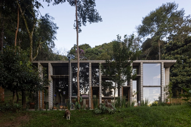 Casa las Minas / MACh Arquitetos - Fotografía exterior, Casas, Jardín, Puerta, Fachada, Bosque