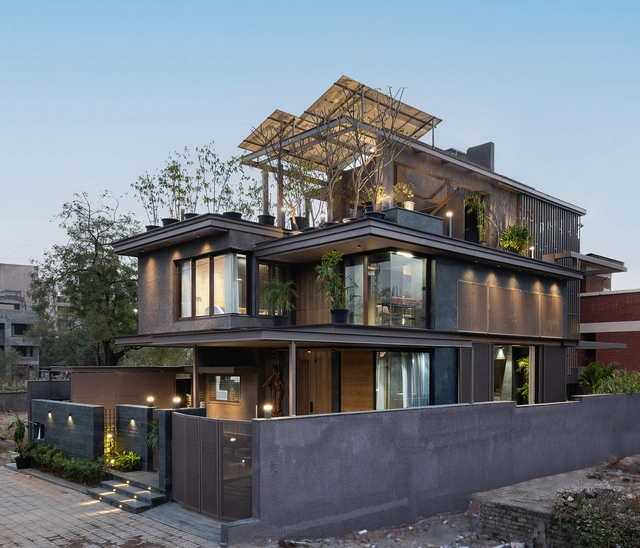 Govardhan Villa / Amruta Daulatabadkar Architects adaa - Exterior Photography, Houses, Facade