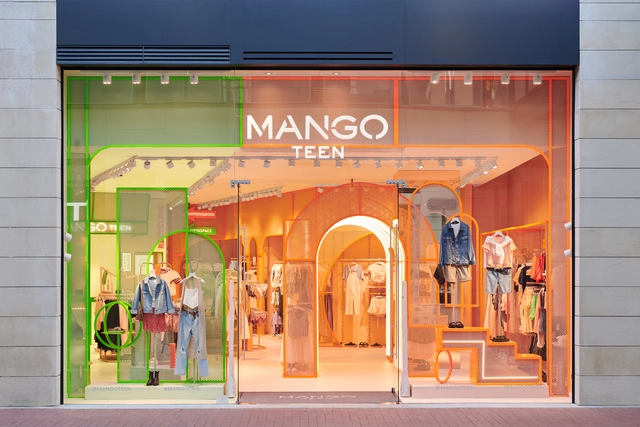 Loja Mango Teen / Masquespacio - Fotografia de Exterior, Loja, Fachada, Porta