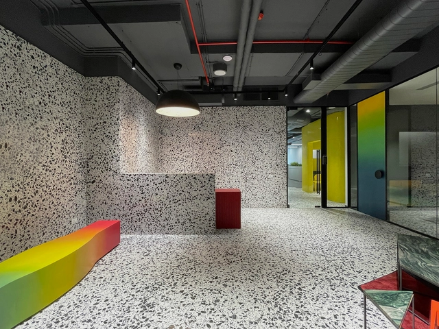Chromatic Indulgence Office / Abin Design Studio - Interior Photography, Offices Interiors