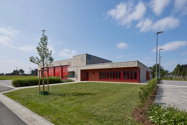 Wemb Fire Station / Tchoban Voss Architekten - Exterior Photography, Fire Station, Facade