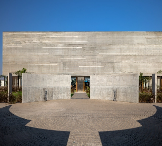Laxcon Steel Plant Office / Urbanscape Architects - Exterior Photography, Office Buildings, Courtyard, Facade, Arch
