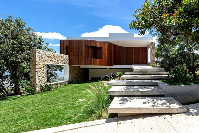 Casa Neblina / Jirau Arquitetura - Fotografia de Exterior, Casas, Jardim, Fachada, Escada