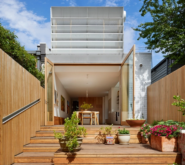 Casa Hood / Mihaly Slocombe - Fotografía exterior, Renovación, Jardín, Escaleras, Fachada, Barandas, Balcón