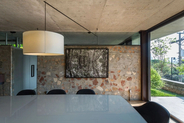 Building Walls with Demolition Waste: The Poetry of Cyclopean Concrete - Featured Image