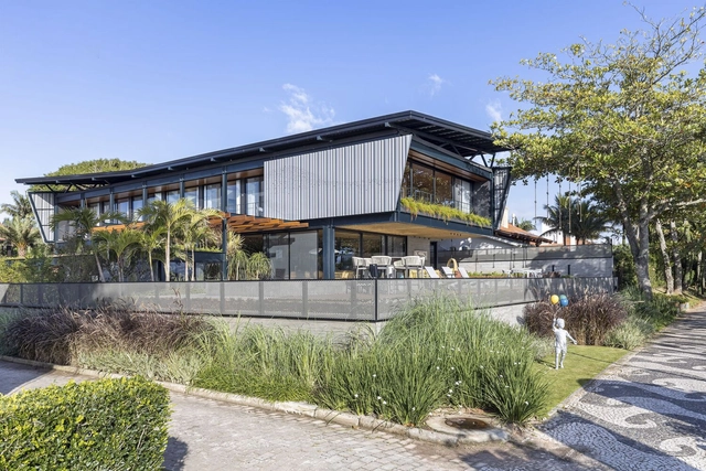 Casa Verde / ES Arquitetura - Fotografia de Exterior, Casas, Jardim, Fachada