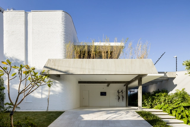 JR House / Pascali Semerdjian Arquitetos - Exterior Photography, Renovation, Facade, Door