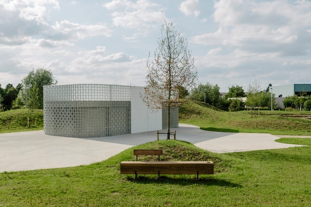 Pabellón en el Parque Helse Heuvels  / YATTA Architectuur - Fotografía exterior, Edificios Públicos, Jardín, Fachada