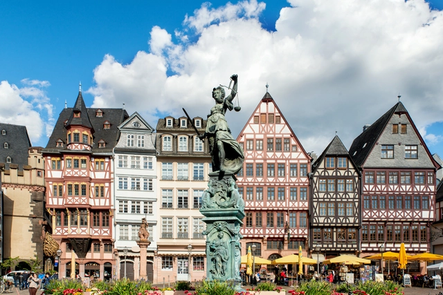 La historia detrás del nuevo casco antiguo de Frankfurt y cómo la comunidad revivió su identidad medieval - Imagen Principal