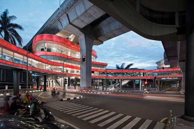 重建环岛，高架桥下中转枢纽 / Studio Lawang - 建筑图, 交通中心