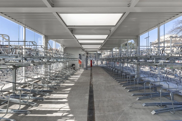 Glowing Bicycle Station in Bergamo / Studio Capitanio Architetti - Interior Photography, Public Architecture, Handrail, Beam, Chair