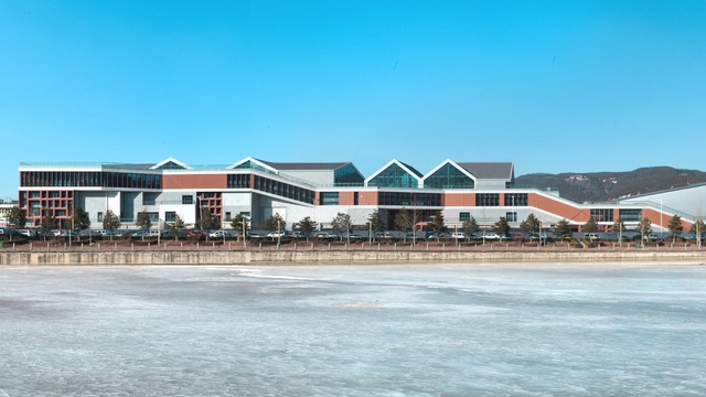 沁水杏河商业带 / 宽建筑 + 北京城建设计 - 建筑图, 商业建筑, 表皮, 海岸