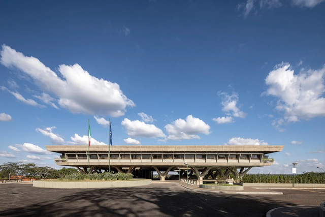 Embaixada da Itália em Brasília lança exposição e livro online gratuito sobre projeto de Pier Luigi Nervi - Imagem de Destaque