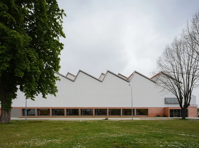 Multisports center in Tarbes / IDOM - Exterior Photography, Renovation, Garden, Facade