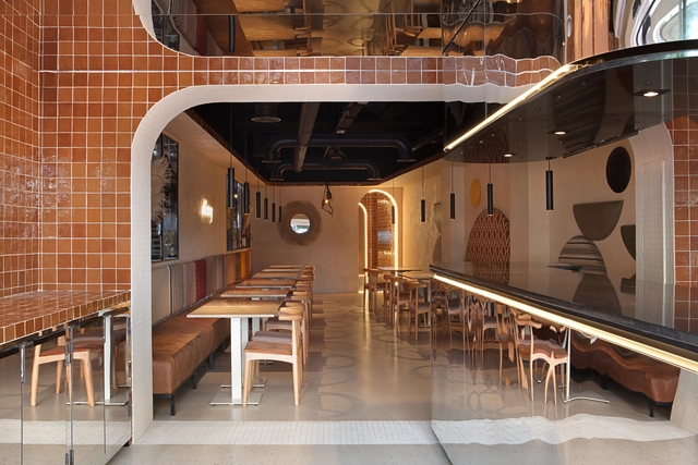 Restaurante Chido Santa Engracia / MOCA estudio - Fotografía interior, Restaurant, Cocina, Puerta, Fijación Vigas, Fachada, Arco, Mesas, Sillas, Bancas