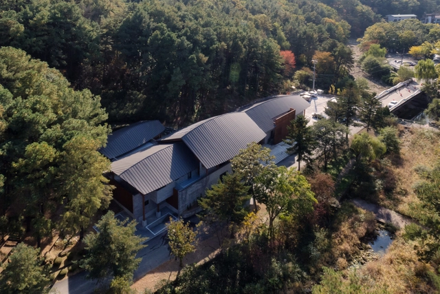 首尔国立大学，冠岳植物园教育和管理大楼 / TAAL Architects - 建筑图, 大学, 森林