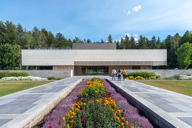 The Diwan Pavilion / AXIA Design Associates + Arriz + Co. + Kasian Architecture Interior Design & Planning - Exterior Photography, University, Garden, Facade