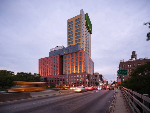 Edifício Radio Hotel and Tower / MVRDV - Fotografia de Exterior, Hotéis, Fachada, Urbano