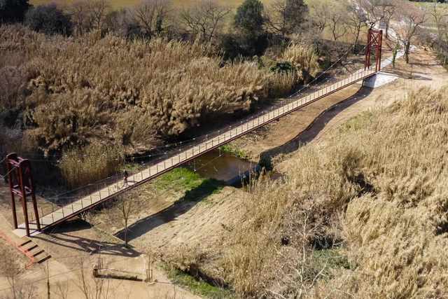 Pasarela sobre el río Ripoll / Infraestructures de Muntanya + JBP Enginyeria - Fotografía exterior, Puentes