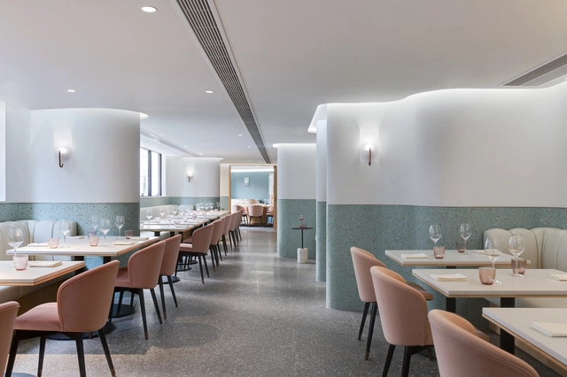 Plaa 餐厅 / David Chipperfield Architects - 室内图, 餐厅酒吧室内设计, 厨房, 门, 桌子, 椅子, 灯, 水槽