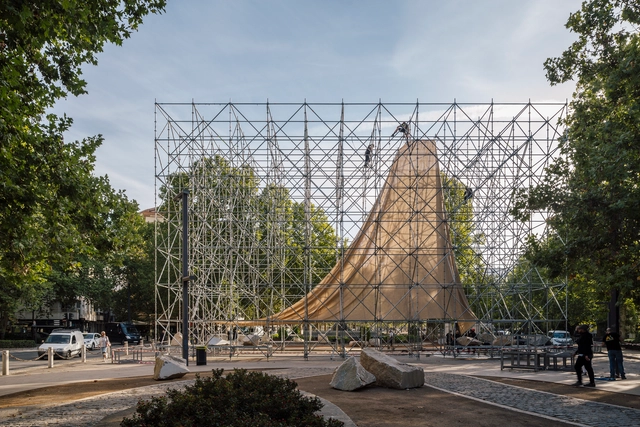 TAC! Festival de Arquitectura Urbana comienza su primera edición en Granada inaugurando el pabellón temporal "AIRE" - Imagen Principal