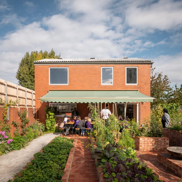 Hackney School of Food de Surman Weston gana el Premio RIBA Stephen Lawrence 2022 - Imagen Principal