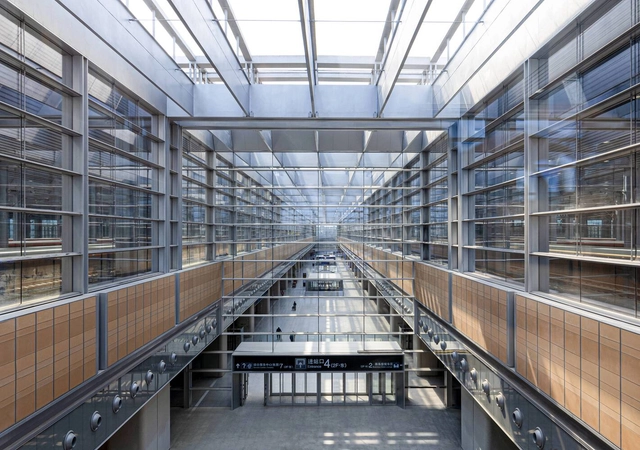 Estação Beijing Fengtai / gmp Architects - Fotografia de Interiores,  Estação Do Metrô, Escada, Viga, Fachada, Corrimão