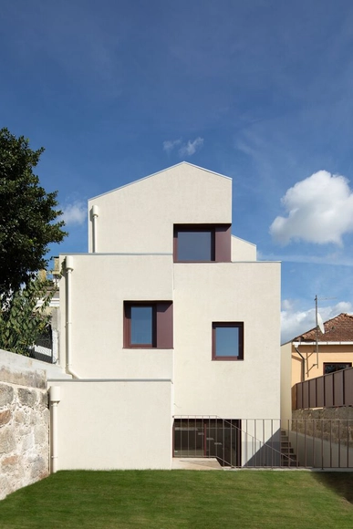 Casa ASJS / Pedro Mosca & Pedro Gonçalves Arquitectos - Fotografia de Exterior, Casas, Fachada
