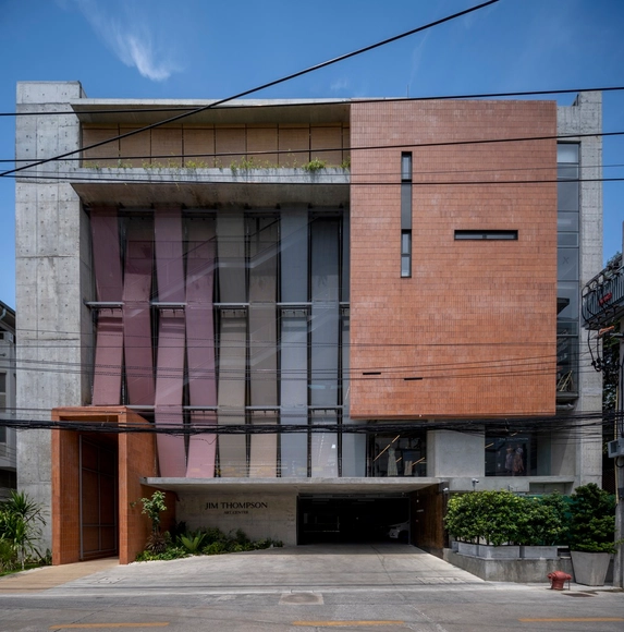 Jim Thompson 艺术中心 / design qua - 建筑图, 图书馆, 表皮, 门