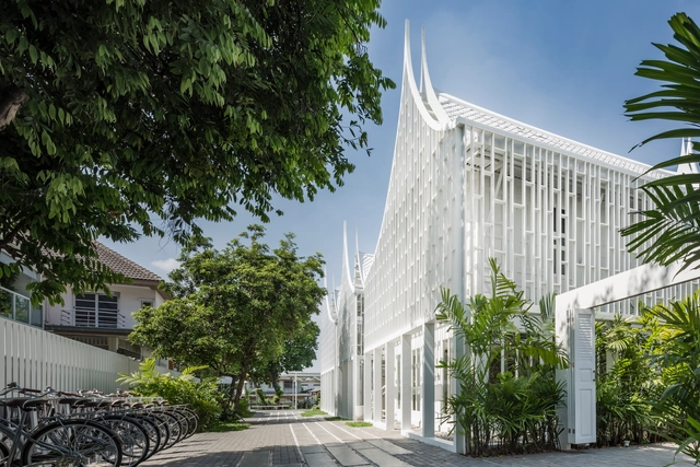 Busaba Ayutthata Hotel / tidtangstudio - Exterior Photography, Mixed Use Architecture, Garden, Facade