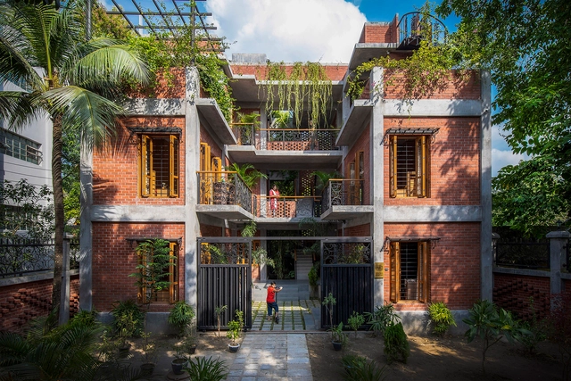 Ayna Burir Adar Residence / Sharal Architects - Exterior Photography, Houses, Garden, Facade, Door, Stairs