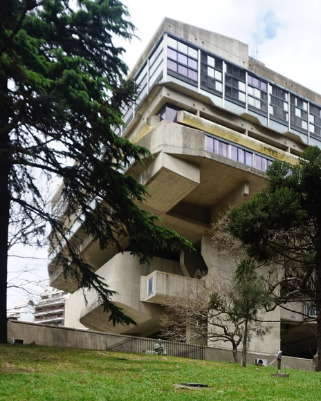 Architectural Classics: Mariano Moreno National Library / Clorindo Testa + Francisco Bullrich + Alicia Cazzaniga - Exterior Photography, Facade