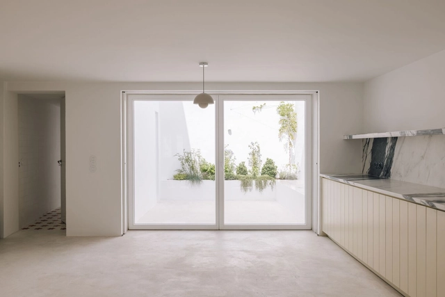 Casa en Ericeira / TARGA atelier - Fotografía interior, Casas, Puerta, Encimera