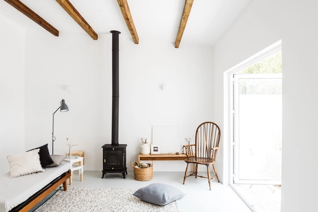 Private studio 02 / Arkstudio - Fotografía interior, Casas, Dormitorio, Fijación Vigas, Sillas, Camas, Mesas
