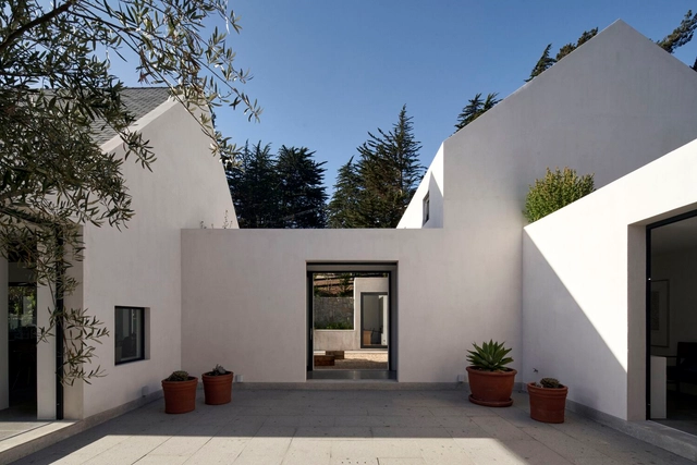 Casa El Pangue / Felipe Combeau + Andrea Murtagh - Fotografía exterior, Casas, Fachada, Puerta
